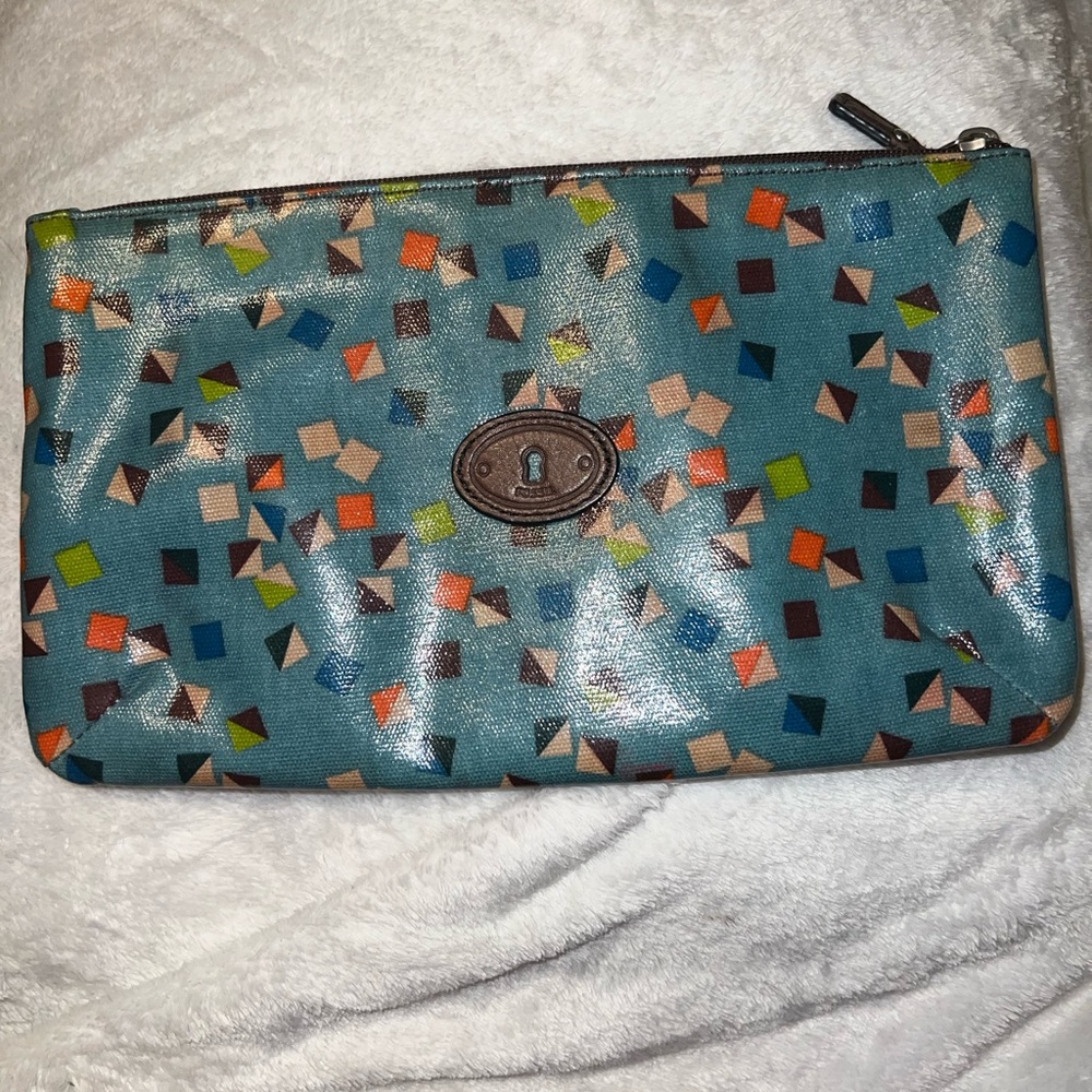 Fossil zip pouch